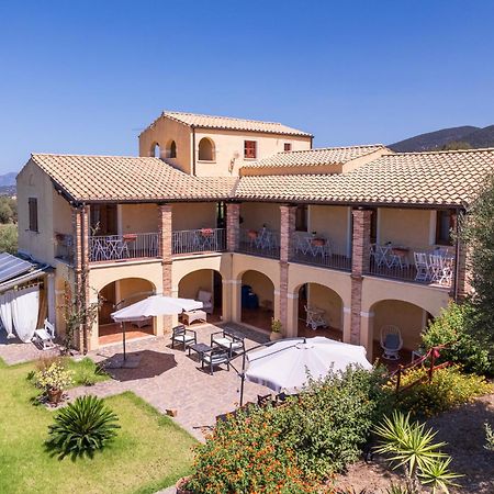 La Vecchia Fornace Hotel SantʼAnna Arresi Buitenkant foto